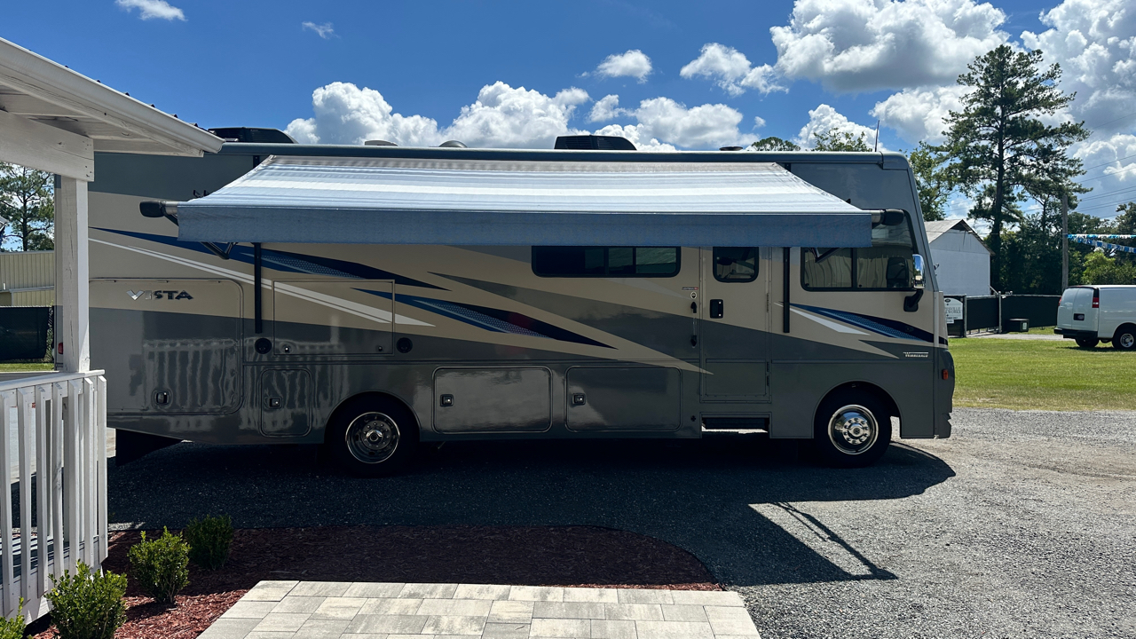 Winnebago Vista  2020 Winnebago Vista  2020