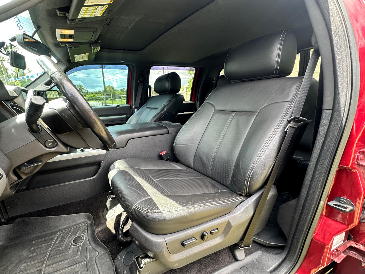 Ford F-250 SD Lariat Crew Cab SWB 4WD 2014 Ford F-250 SD Lariat Crew Cab SWB 4WD 2014