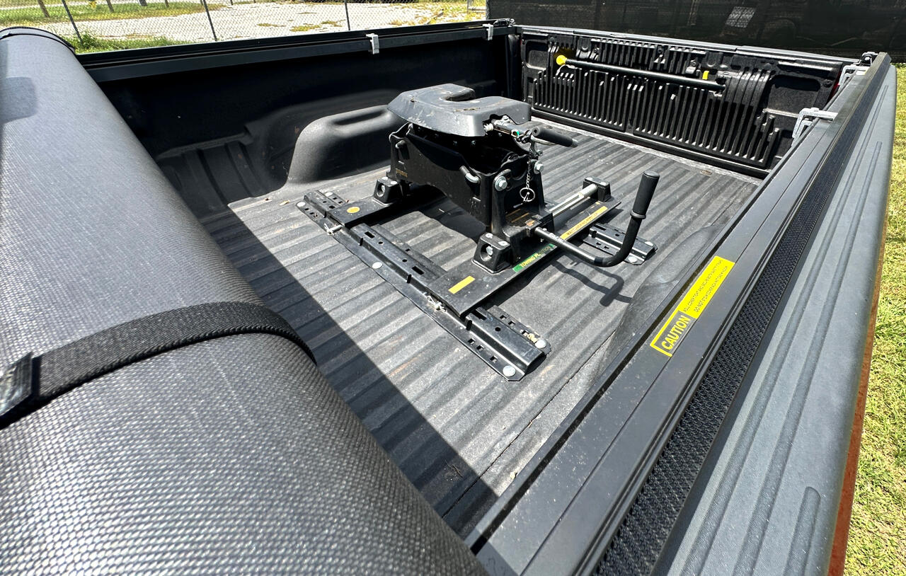 Ford F-250 SD Lariat Crew Cab SWB 4WD 2014 Ford F-250 SD Lariat Crew Cab SWB 4WD 2014