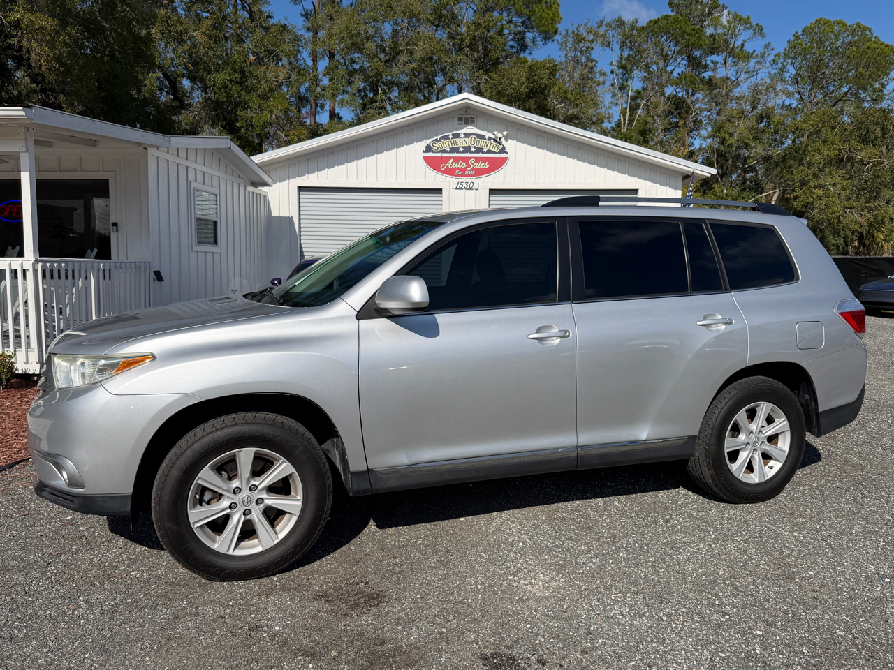 2012 Toyota Highlander SE's photo