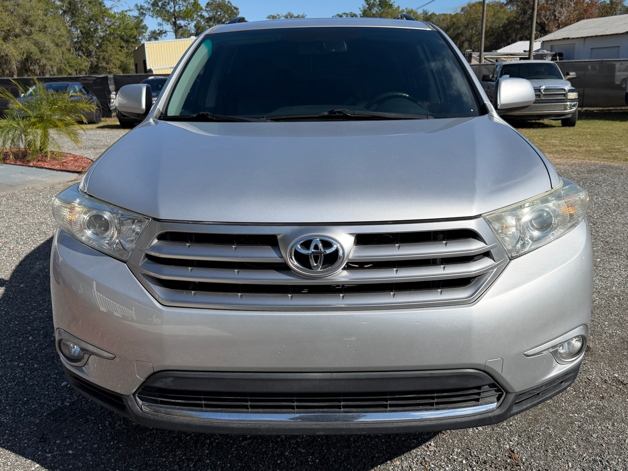 Toyota Highlander SE FWD V6 2012