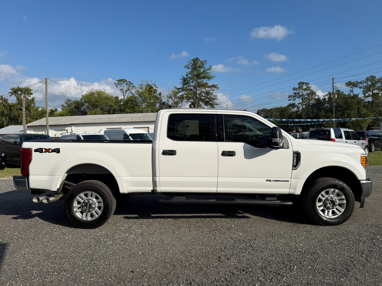 2017 Ford F-250 XLT photo 3
