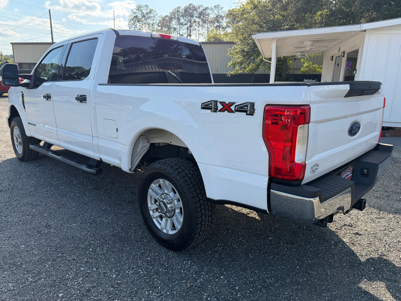 2017 Ford F-250 XLT photo 6