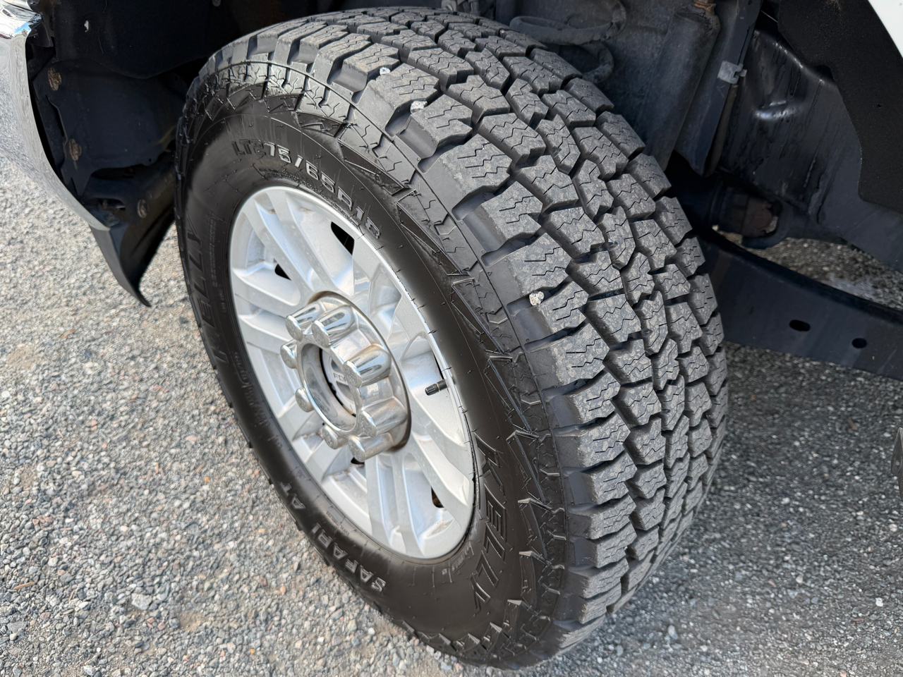 2017 Ford F-250 XLT photo 14