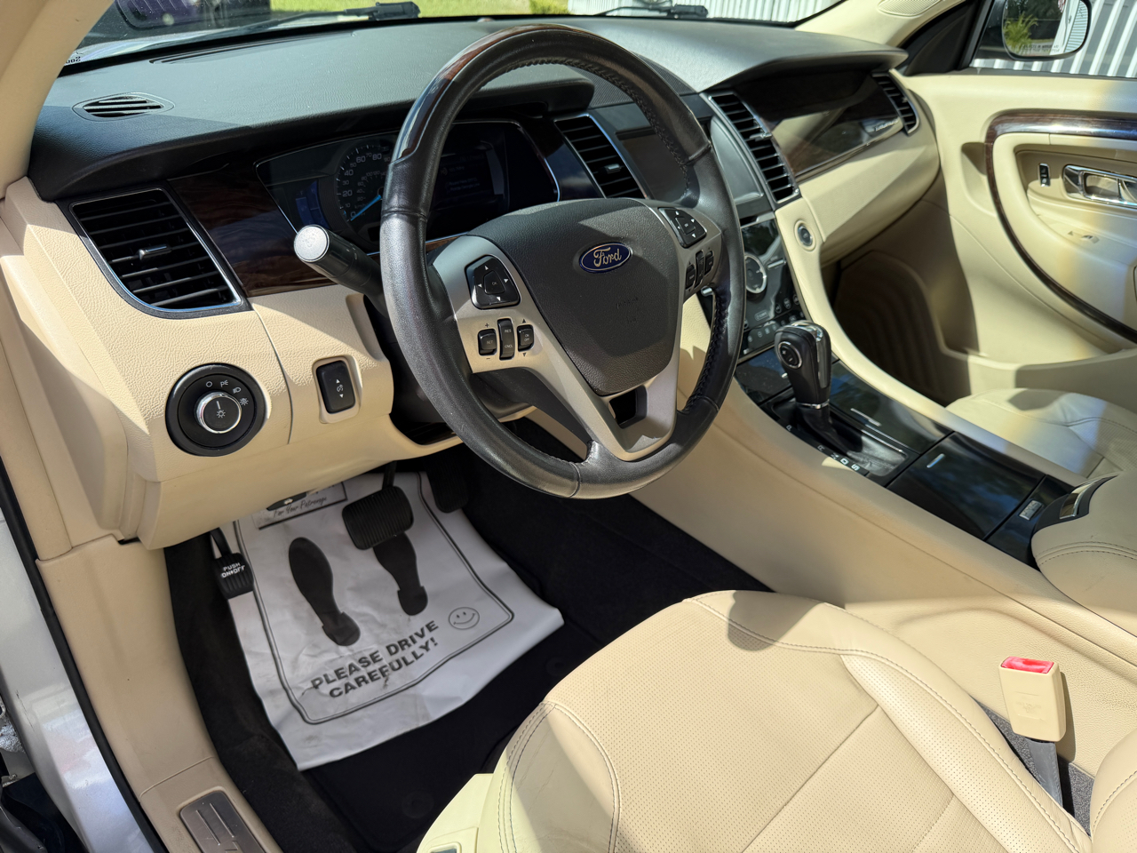 Ford Taurus Limited FWD 2013 Ford Taurus Limited FWD 2013