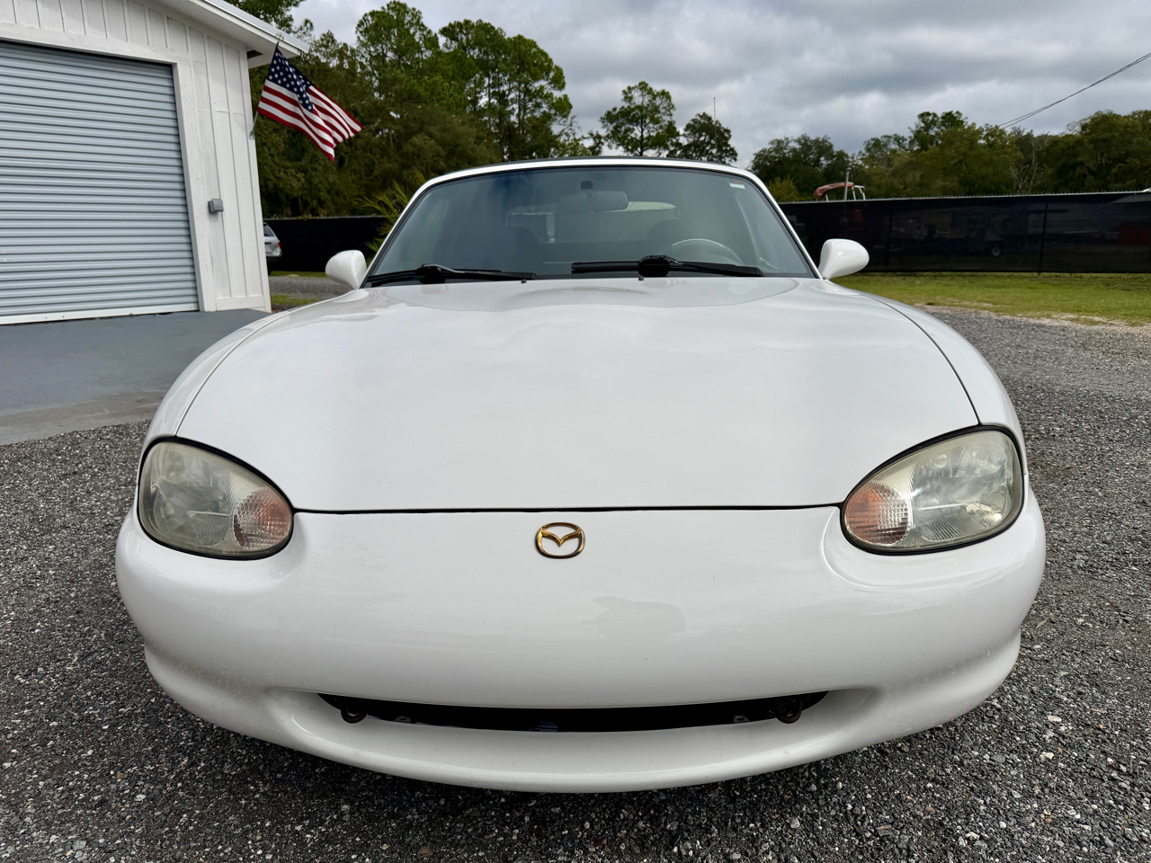 Mazda MX-5 Miata Base 1999 Mazda MX-5 Miata Base 1999