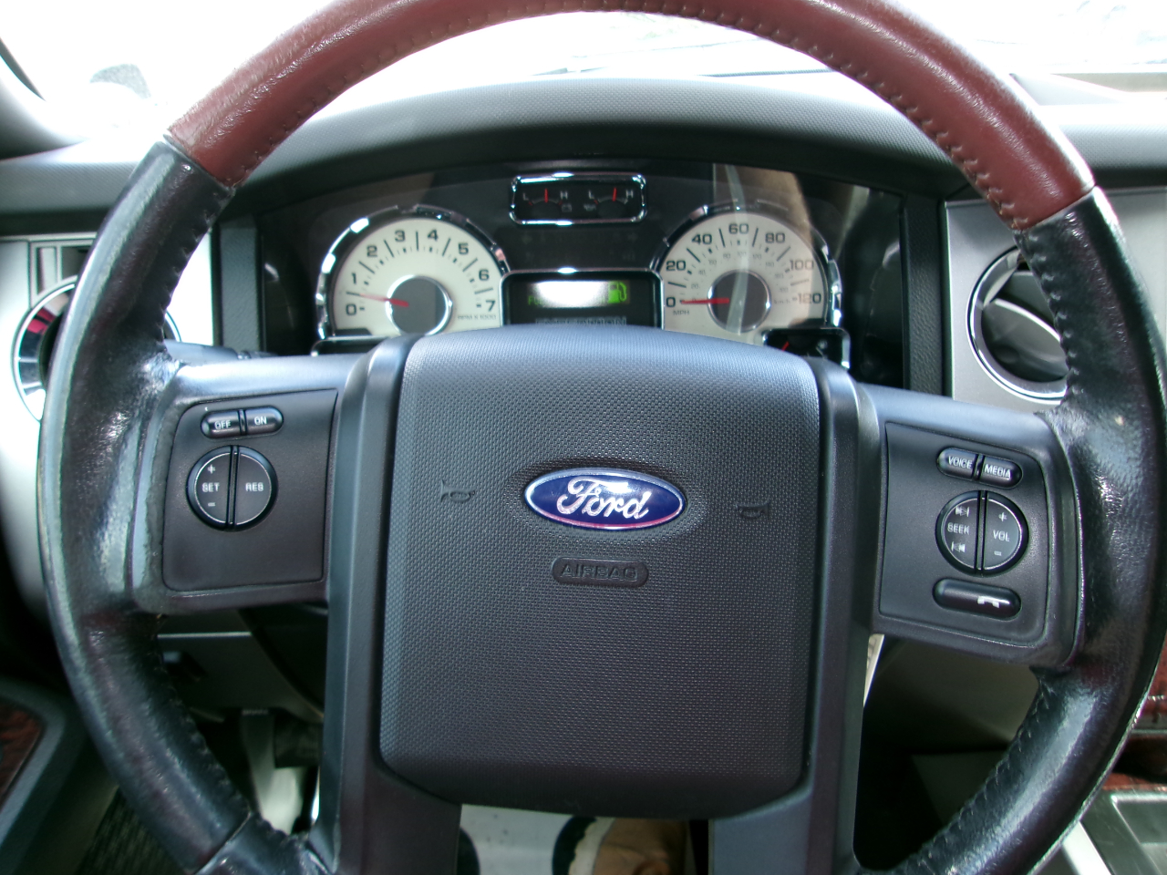 Ford Expedition EL King Ranch 2WD 2013