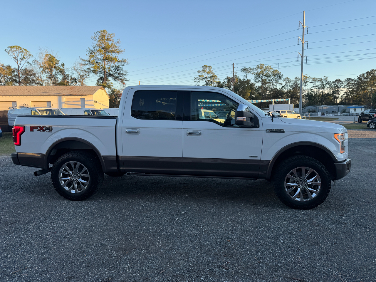Ford F-150 Lariat SuperCrew 5.5-ft. Bed 4WD 2016