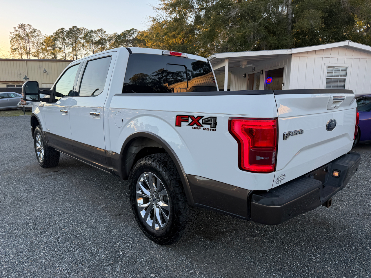 Ford F-150 Lariat SuperCrew 5.5-ft. Bed 4WD 2016