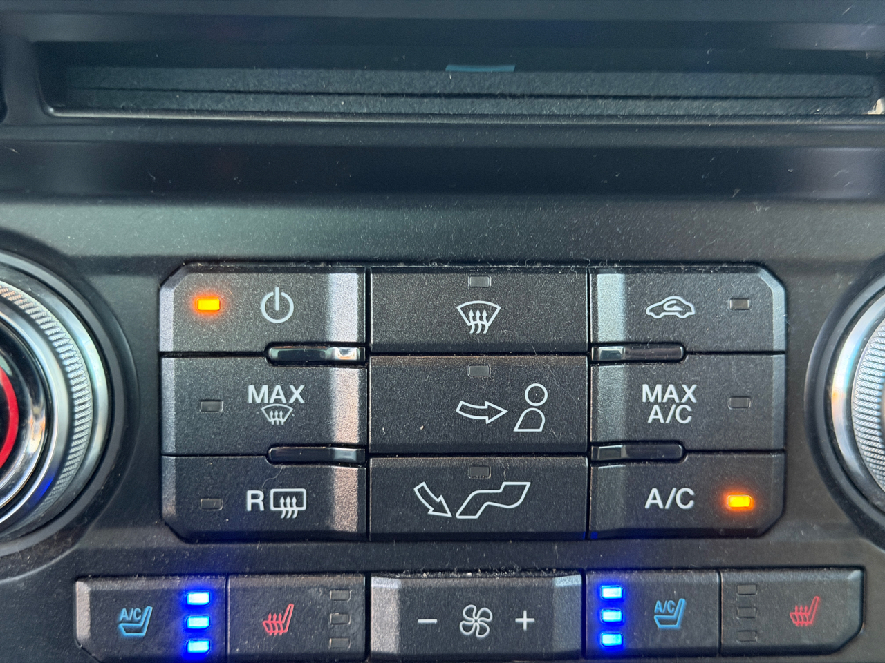 Ford F-150 Lariat SuperCrew 5.5-ft. Bed 4WD 2016