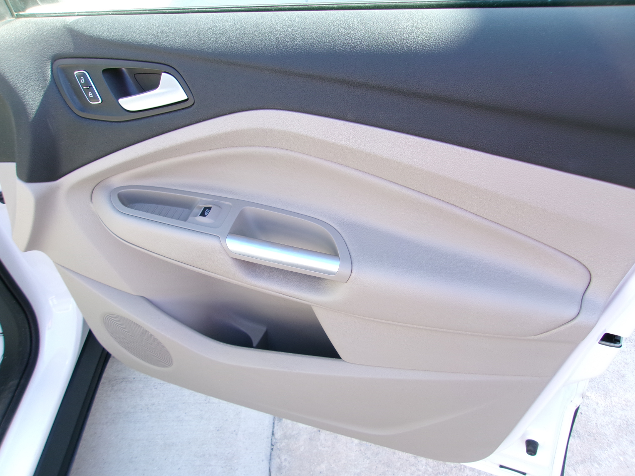 Ford Escape Titanium 4WD 2016