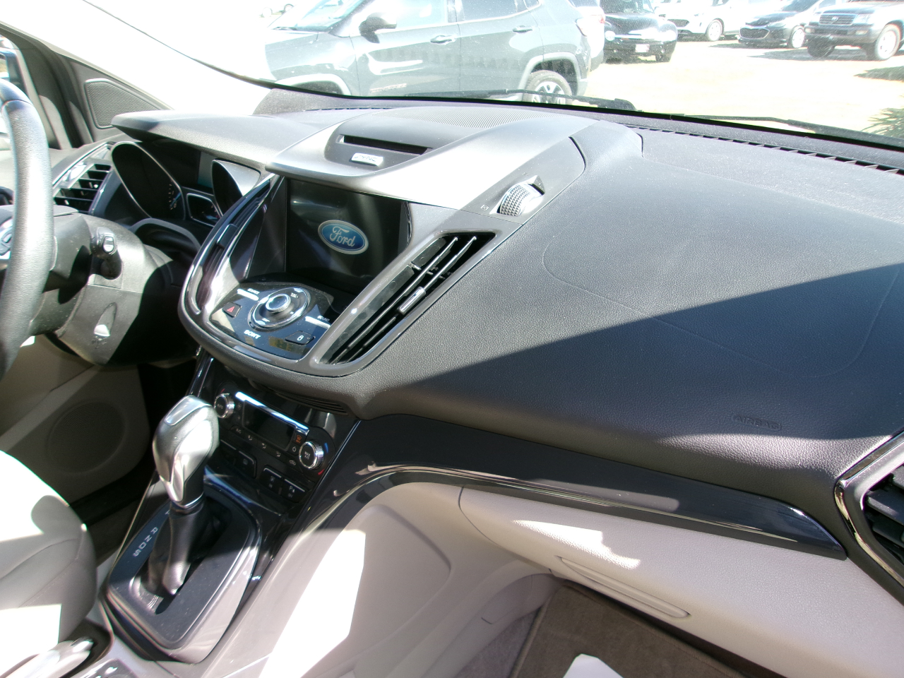 Ford Escape Titanium 4WD 2016