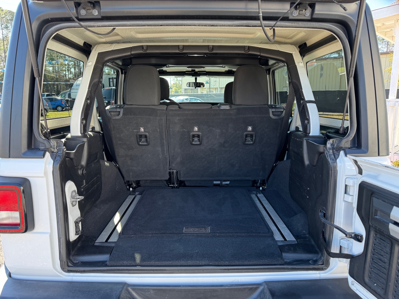 Jeep Wrangler Unlimited Sport 2018