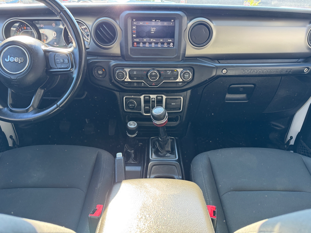 Jeep Wrangler Unlimited Sport 2018