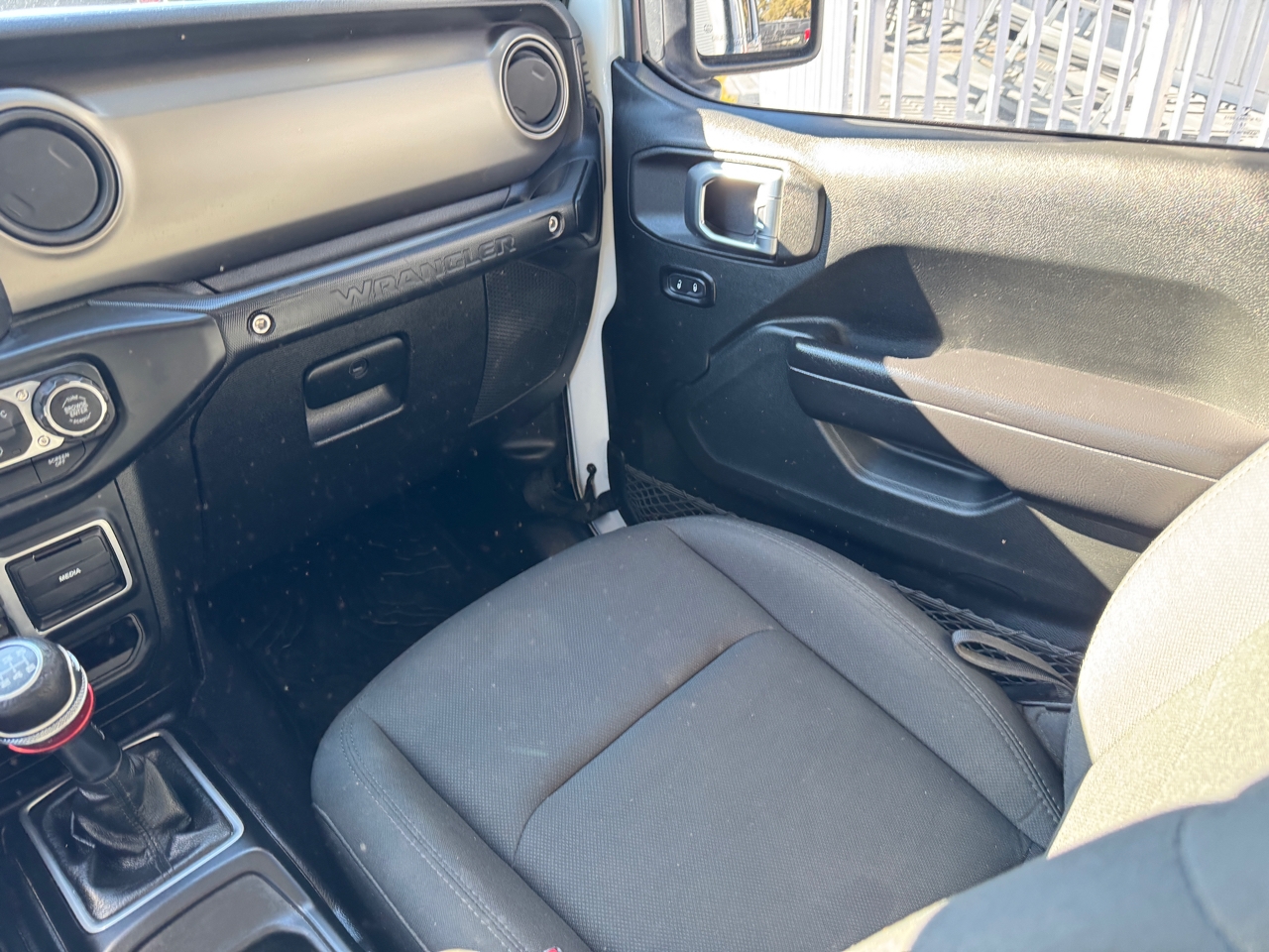 Jeep Wrangler Unlimited Sport 2018