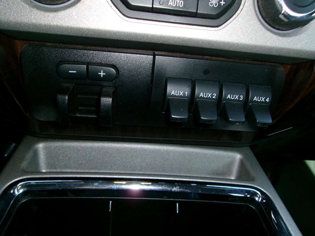 Ford F-250 SD Lariat Crew Cab 4WD 2014