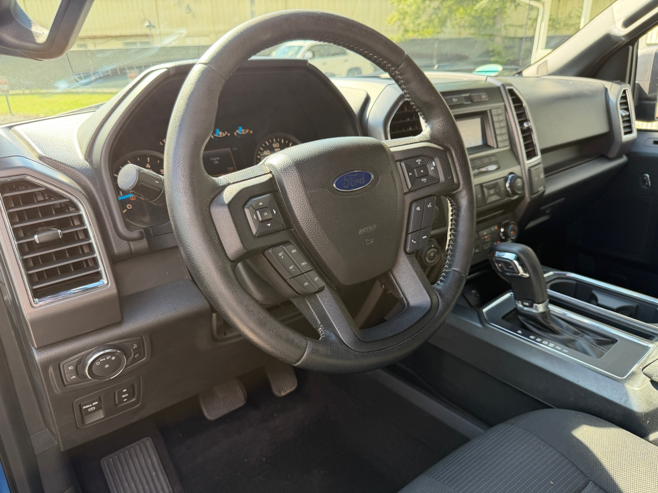 Ford F-150 XLT SuperCrew 5.5-ft. Bed 2WD 2016