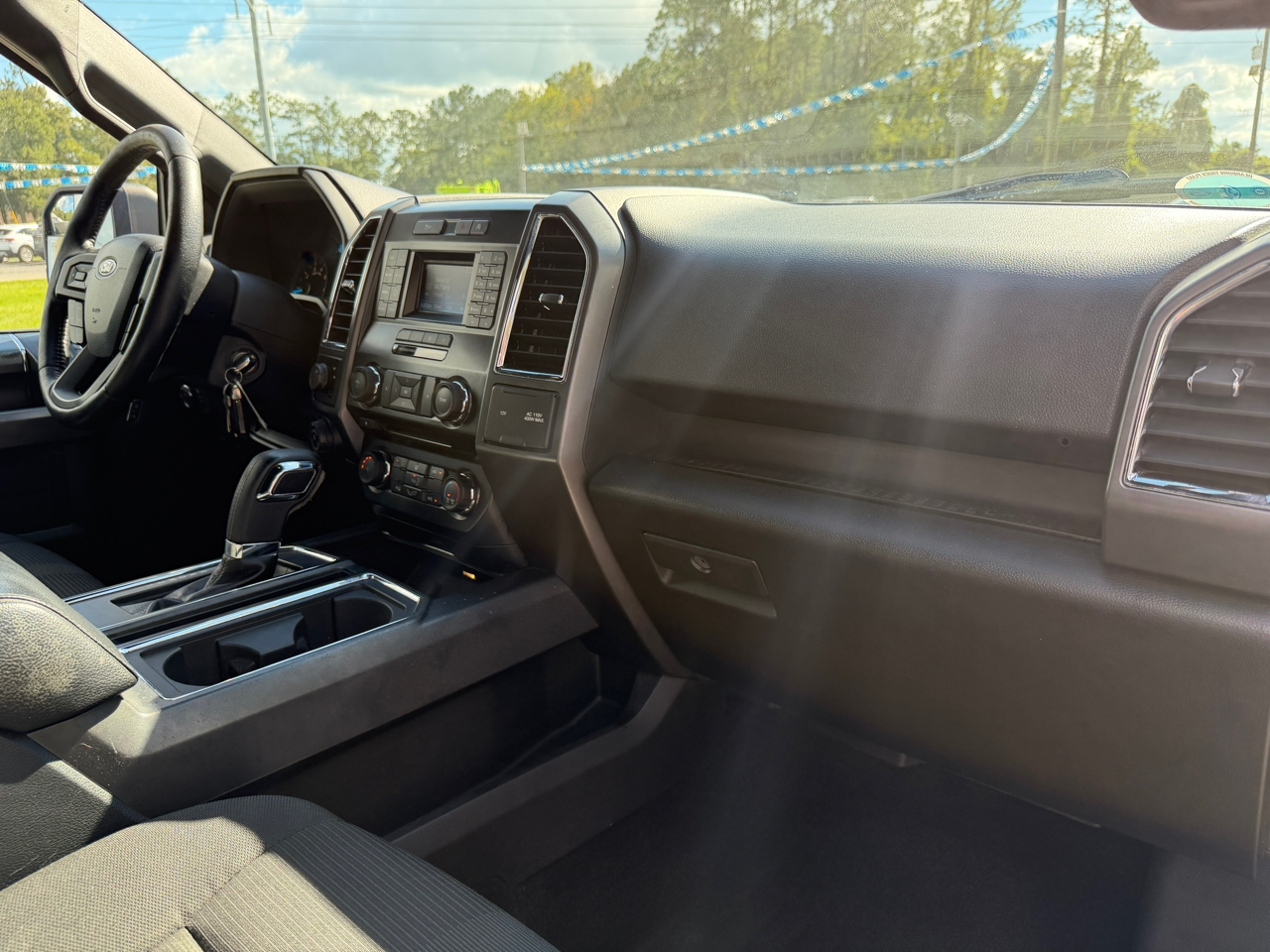 Ford F-150 XLT SuperCrew 5.5-ft. Bed 2WD 2016