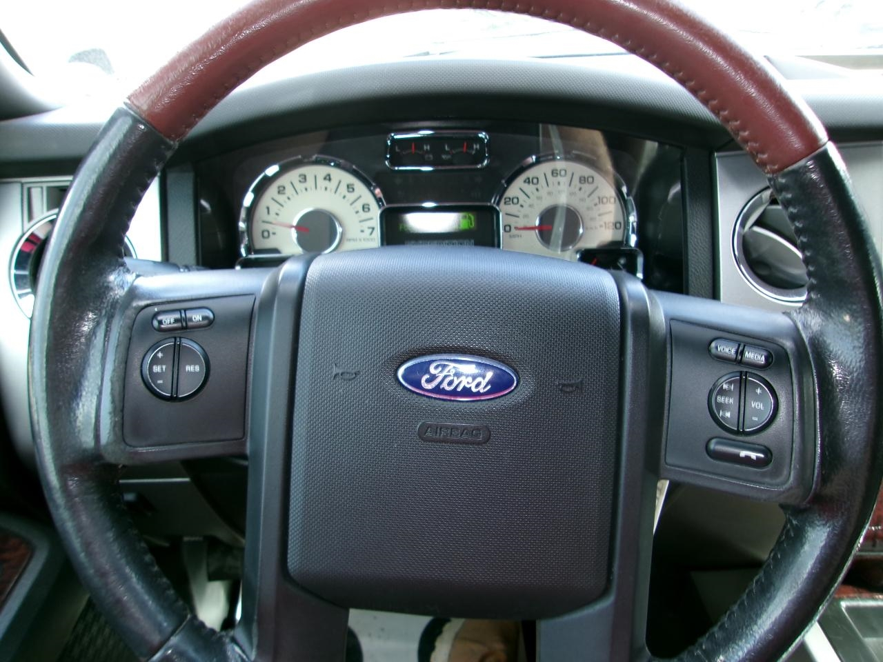 Ford Expedition EL King Ranch 2WD 2013