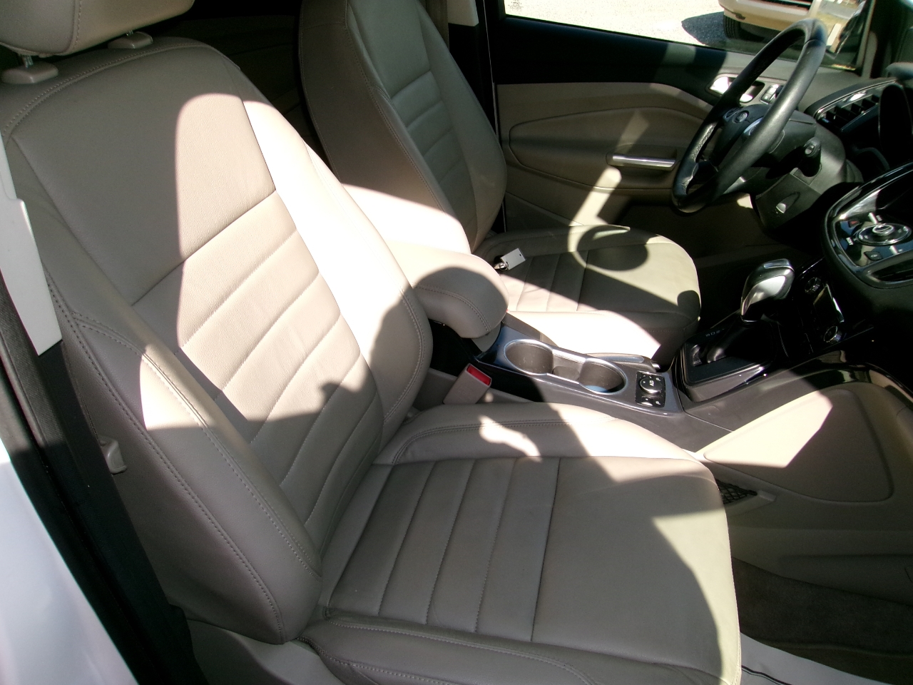 Ford Escape Titanium 4WD 2016