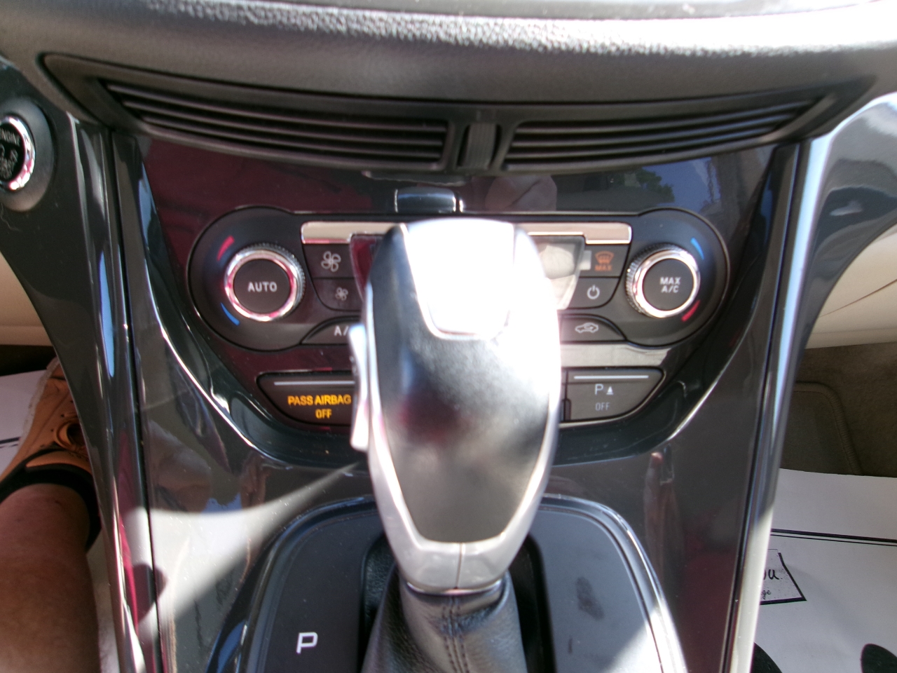 Ford Escape Titanium 4WD 2016