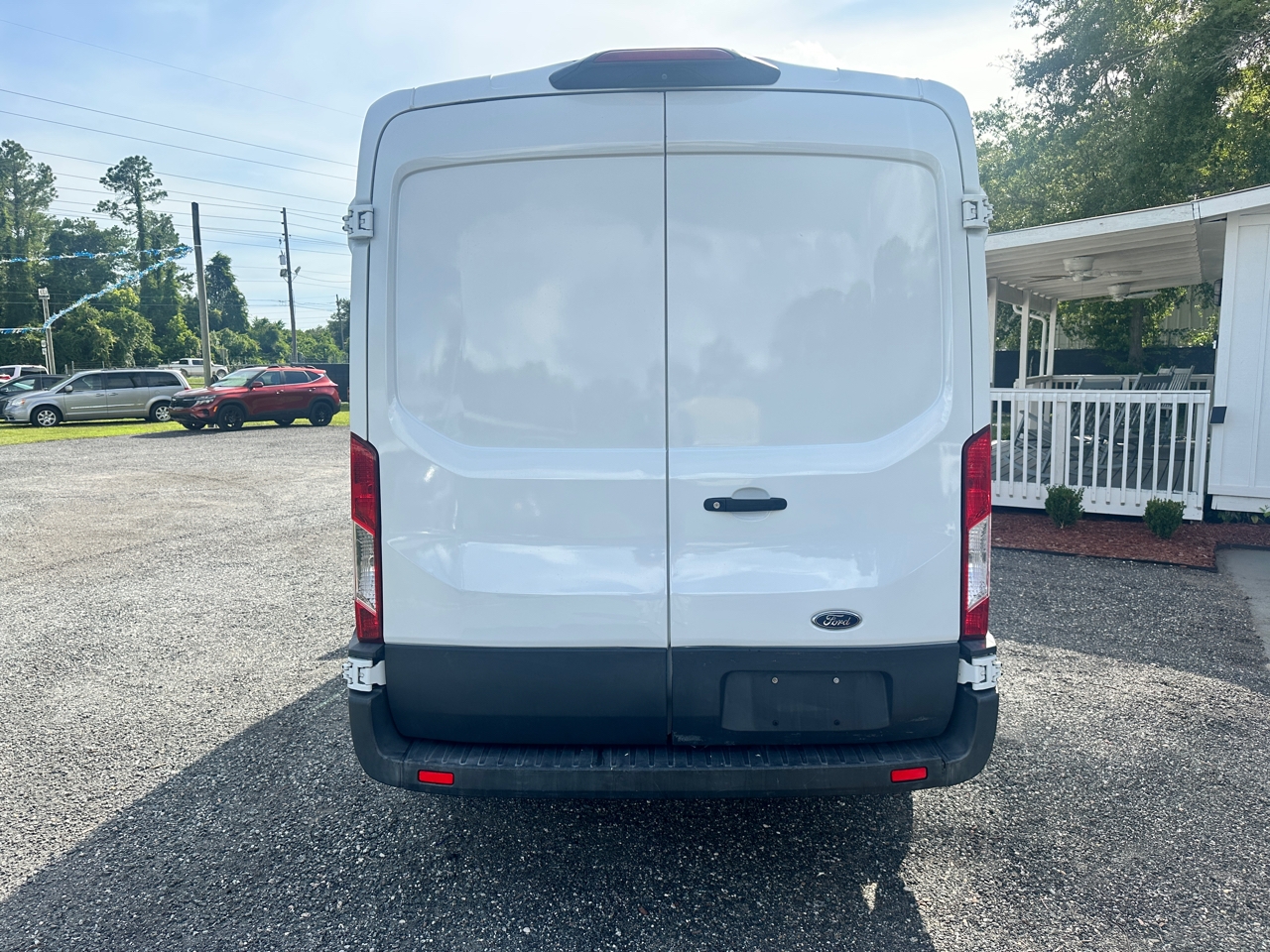 Ford Transit 150 Van Med. Roof w/Sliding Pass. 130-in. WB 2018