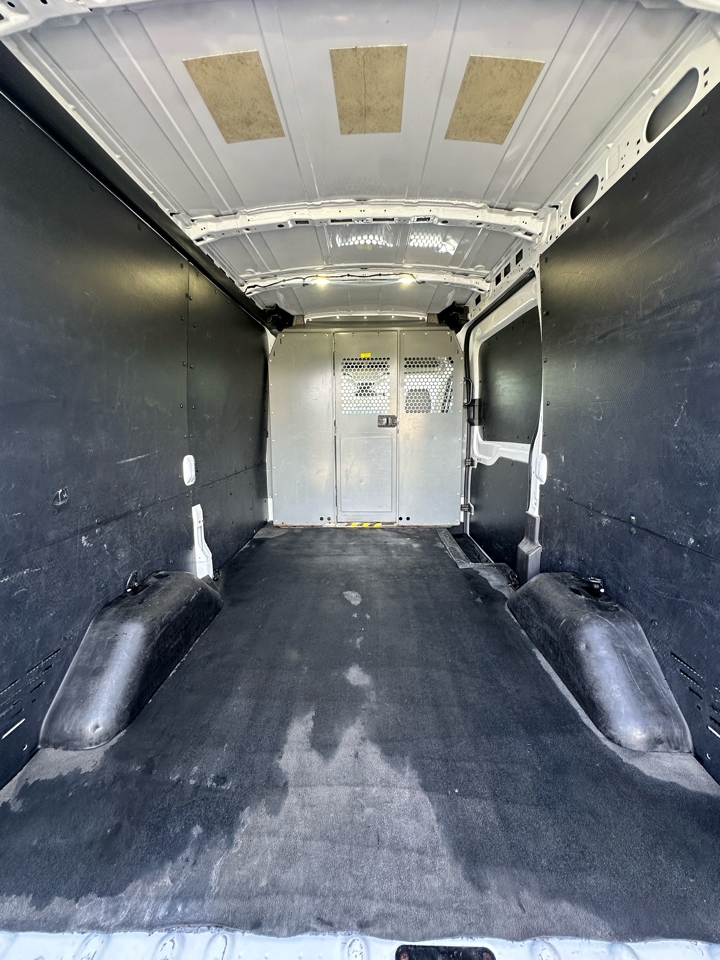 Ford Transit 150 Van Med. Roof w/Sliding Pass. 130-in. WB 2018