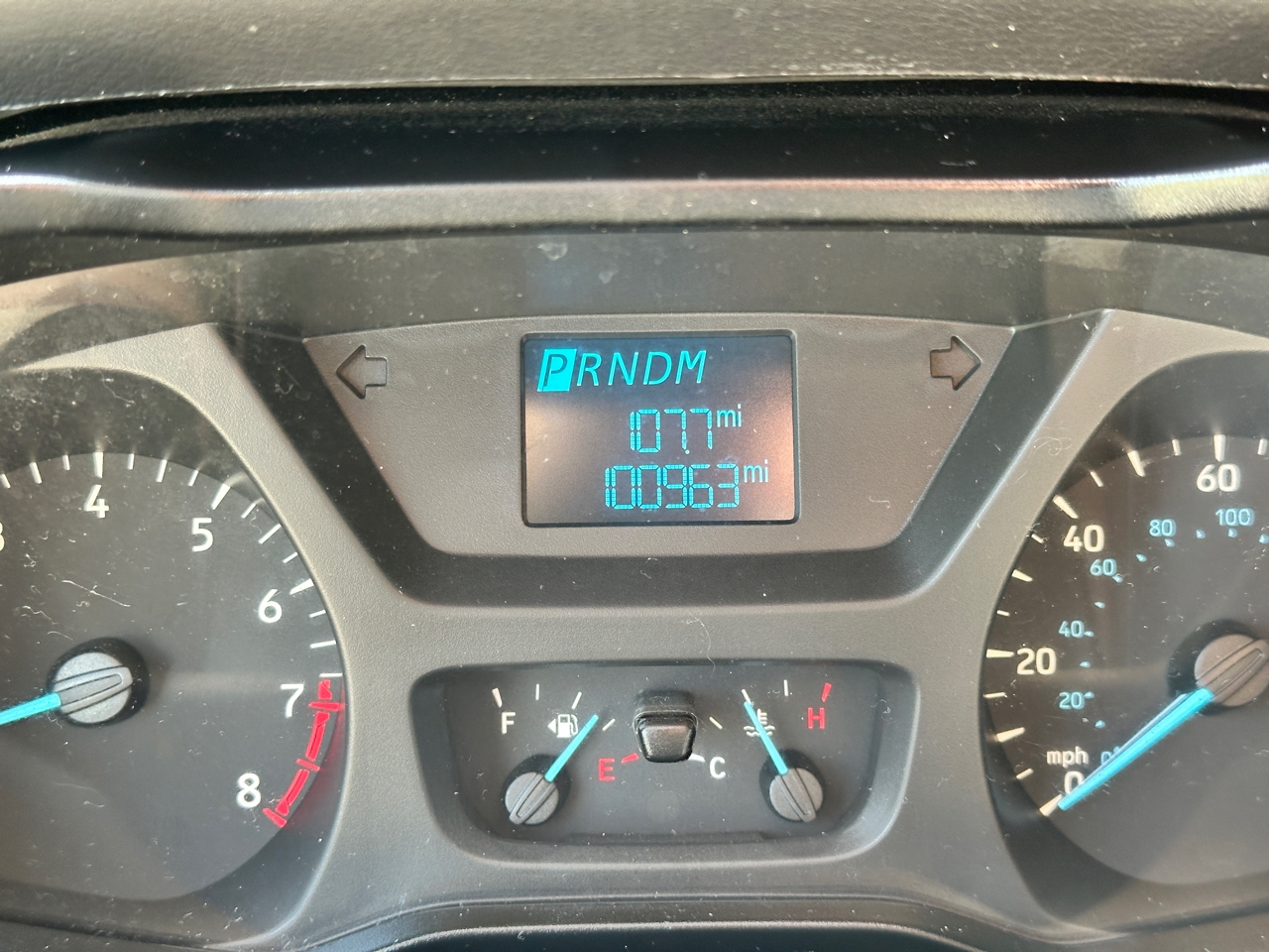 Ford Transit 150 Van Med. Roof w/Sliding Pass. 130-in. WB 2018