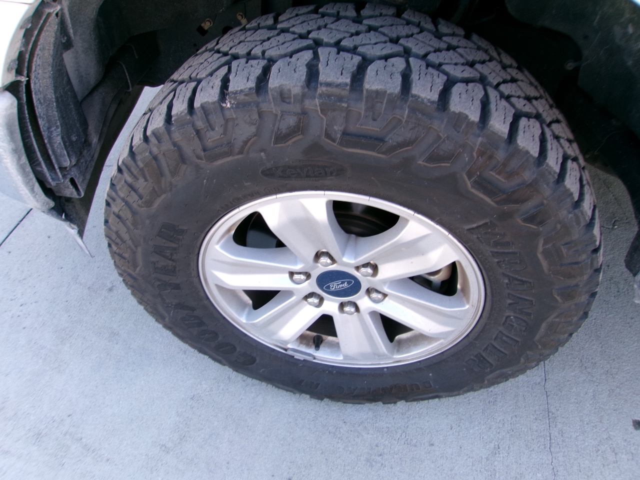 Ford F-150 XL SuperCrew 6.5 ft. 4WD 2020