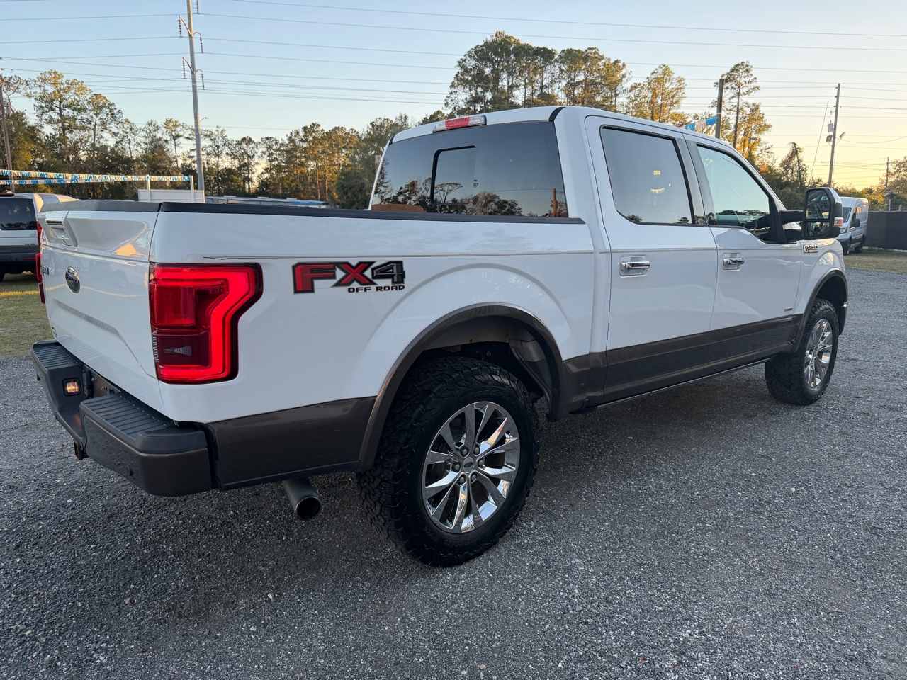 Ford F-150 Lariat SuperCrew 5.5-ft. Bed 4WD 2016