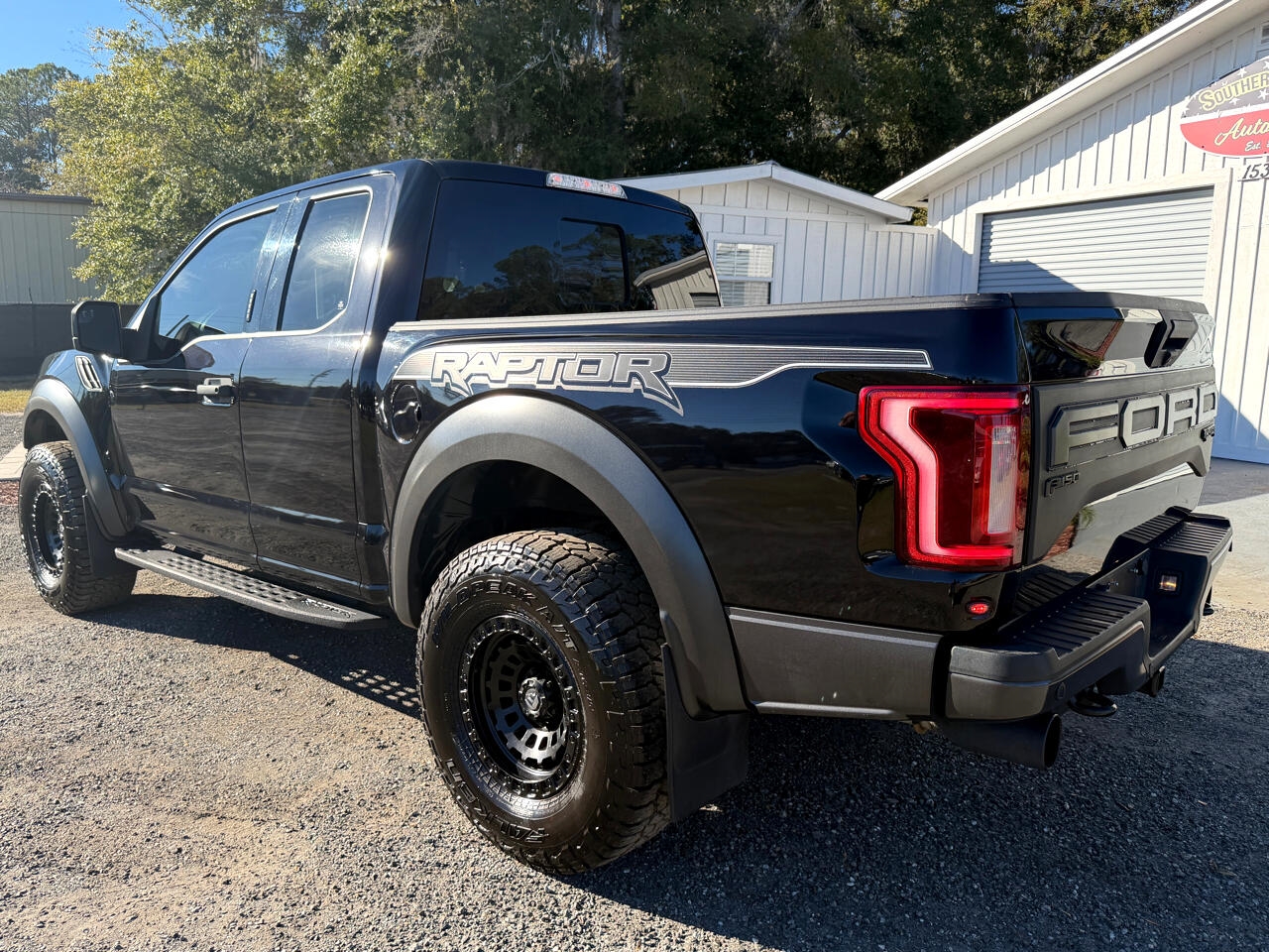 Ford F-150 Raptor SuperCab 4WD 2019