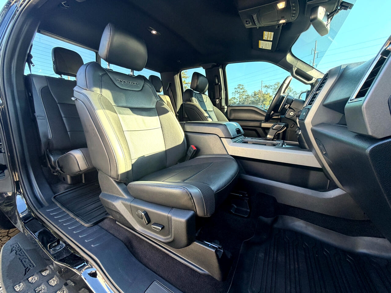 Ford F-150 Raptor SuperCab 4WD 2019