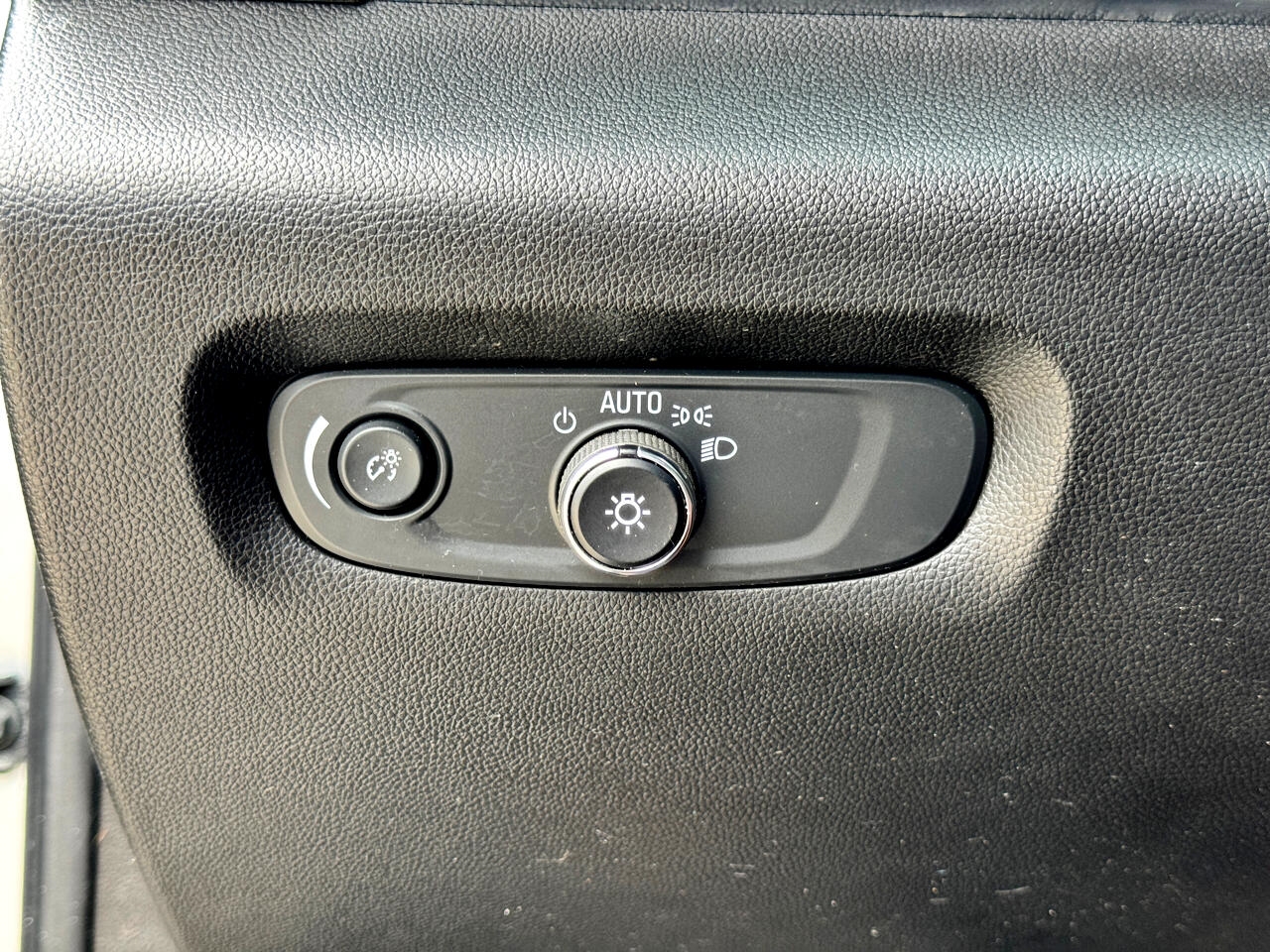 Chevrolet Traverse LS FWD 2021