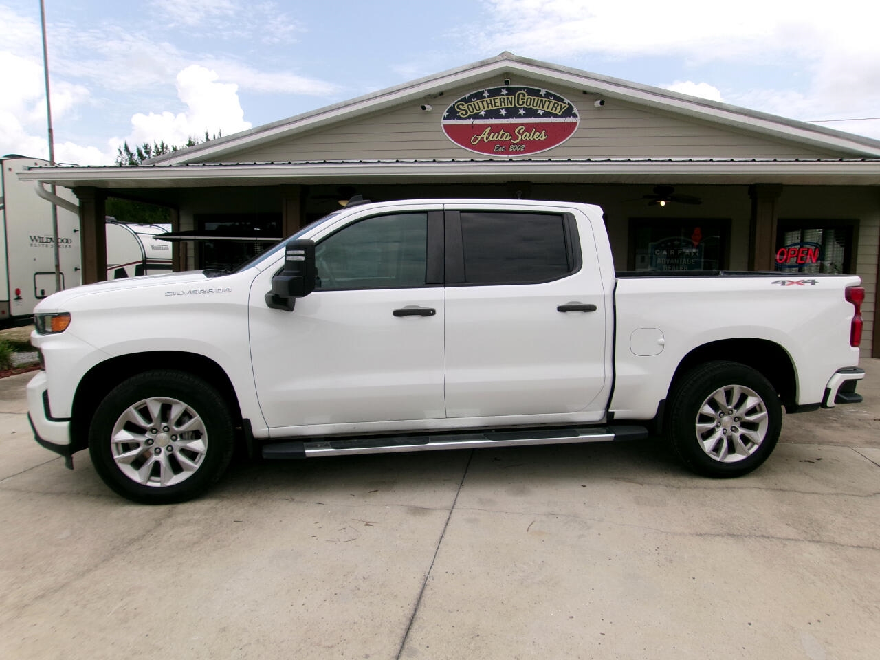 Chevrolet Silverado 1500 Custom Crew Cab Short Box 4WD 2021