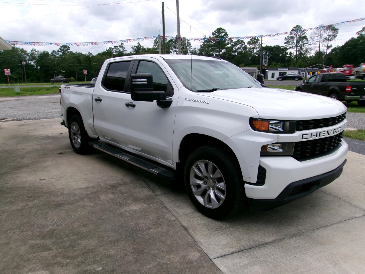 Chevrolet Silverado 1500 Custom Crew Cab Short Box 4WD 2021