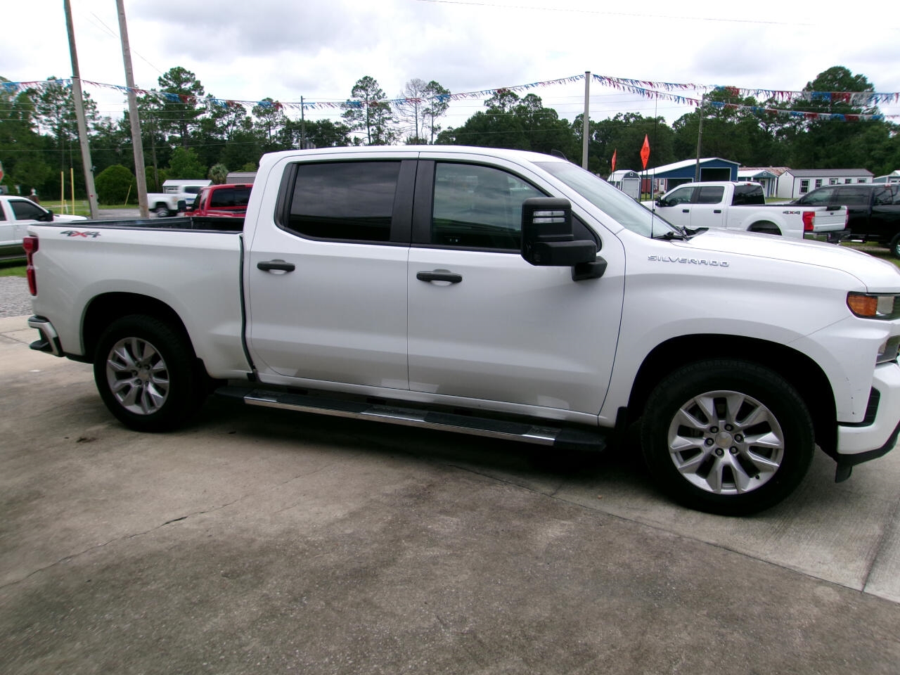 Chevrolet Silverado 1500 Custom Crew Cab Short Box 4WD 2021