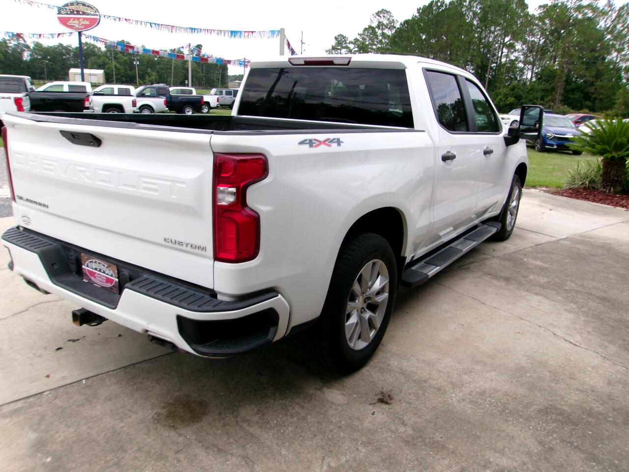Chevrolet Silverado 1500 Custom Crew Cab Short Box 4WD 2021