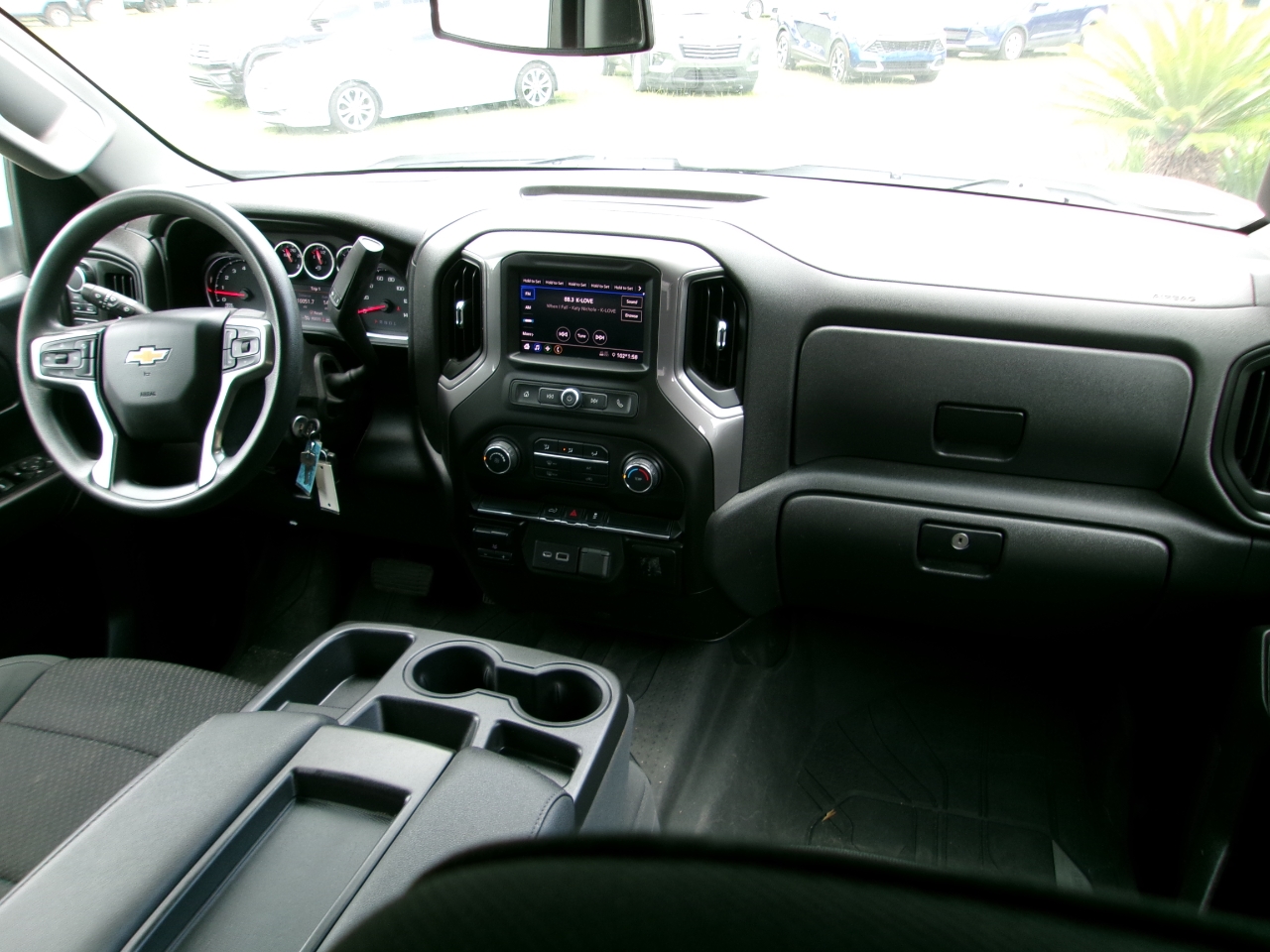 Chevrolet Silverado 1500 Custom Crew Cab Short Box 4WD 2021