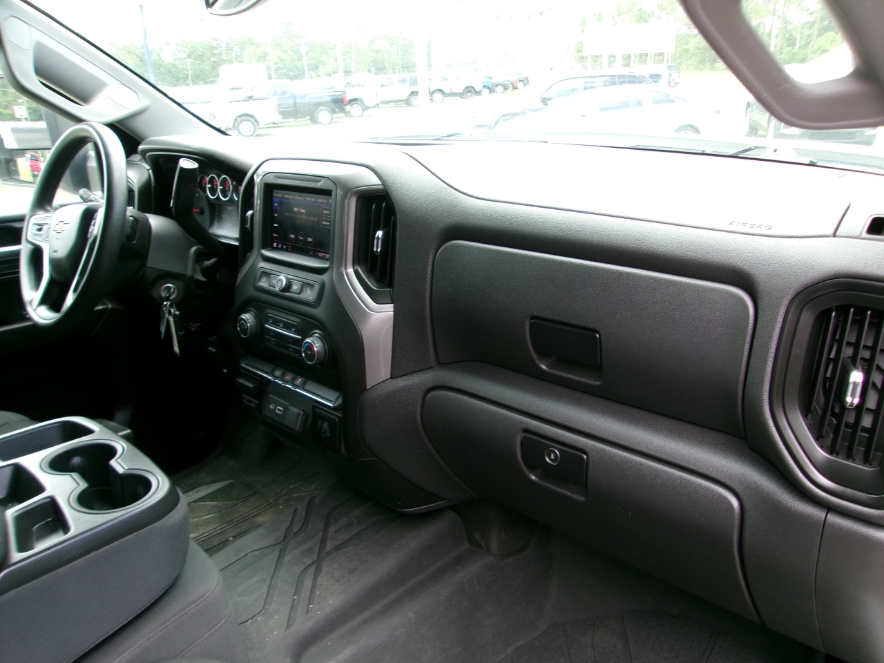 Chevrolet Silverado 1500 Custom Crew Cab Short Box 4WD 2021