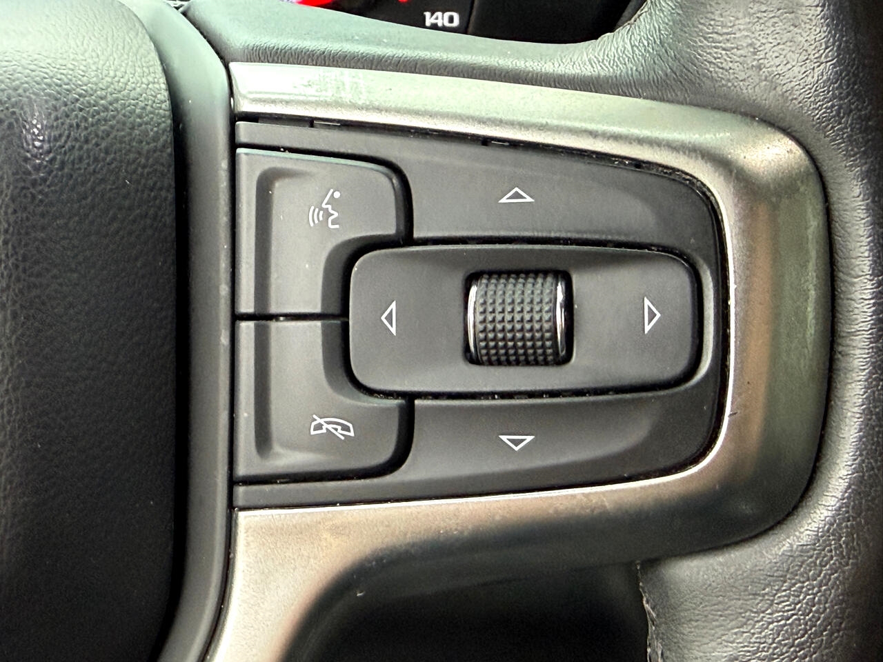 Chevrolet Silverado 1500 LT Crew Cab 2WD 2021