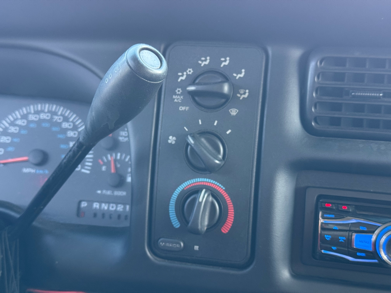 Dodge Ram 2500 Quad Cab Short Bed 2WD 2001