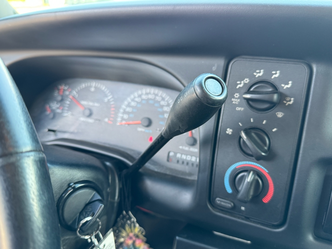 Dodge Ram 2500 Quad Cab Short Bed 2WD 2001