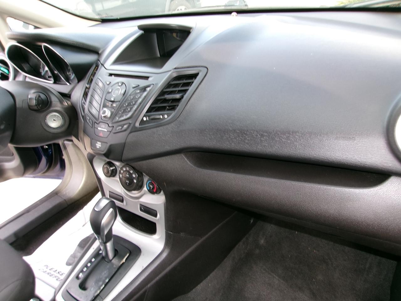 Ford Fiesta SE Sedan 2016