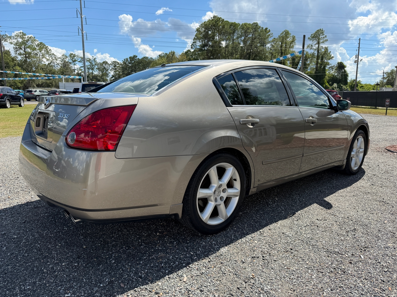 Nissan Maxima SE 2004