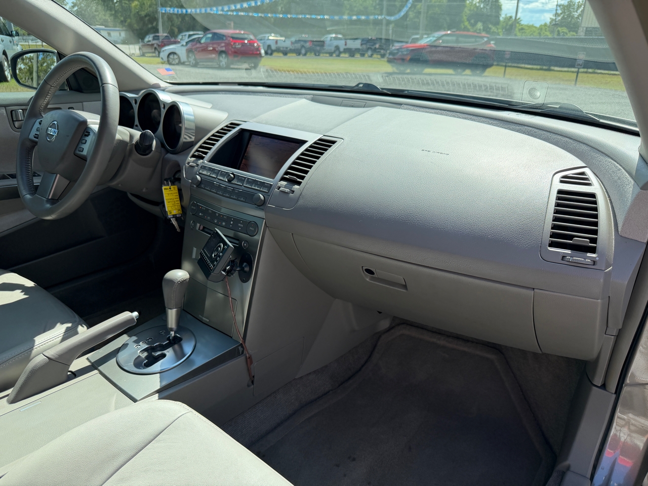 Nissan Maxima SE 2004