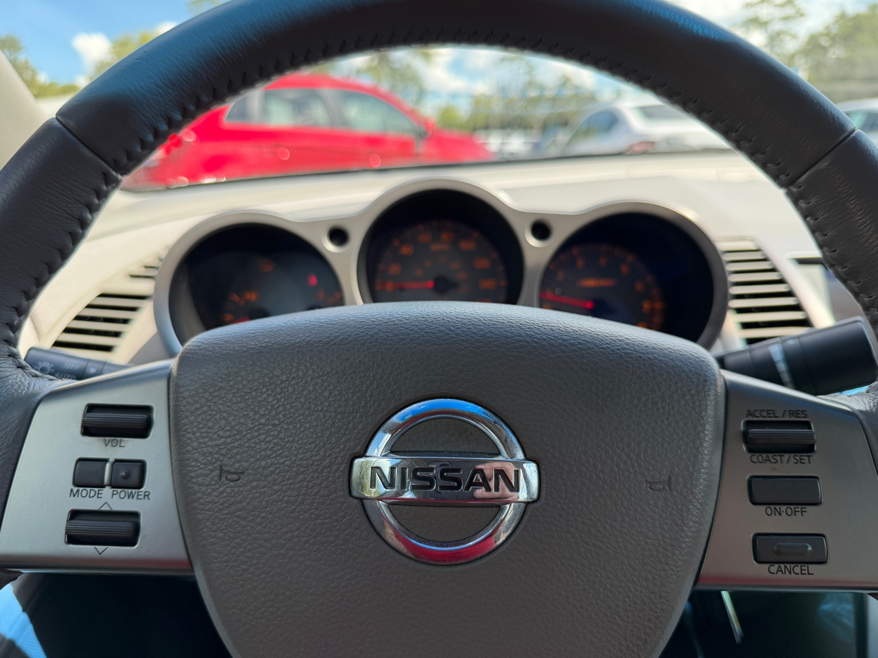 Nissan Maxima SE 2004