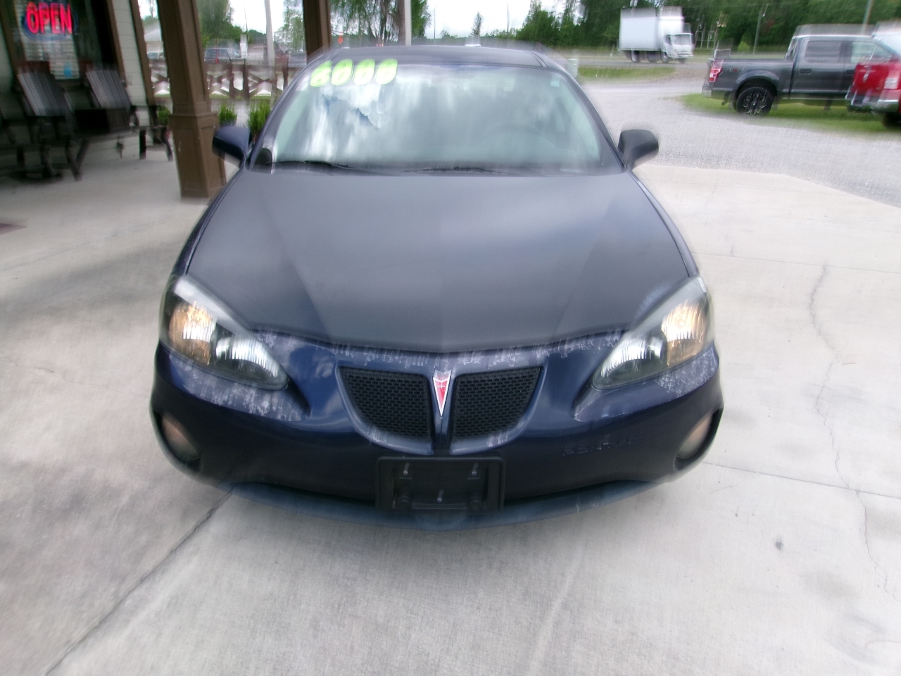 Pontiac Grand Prix Sedan 2008