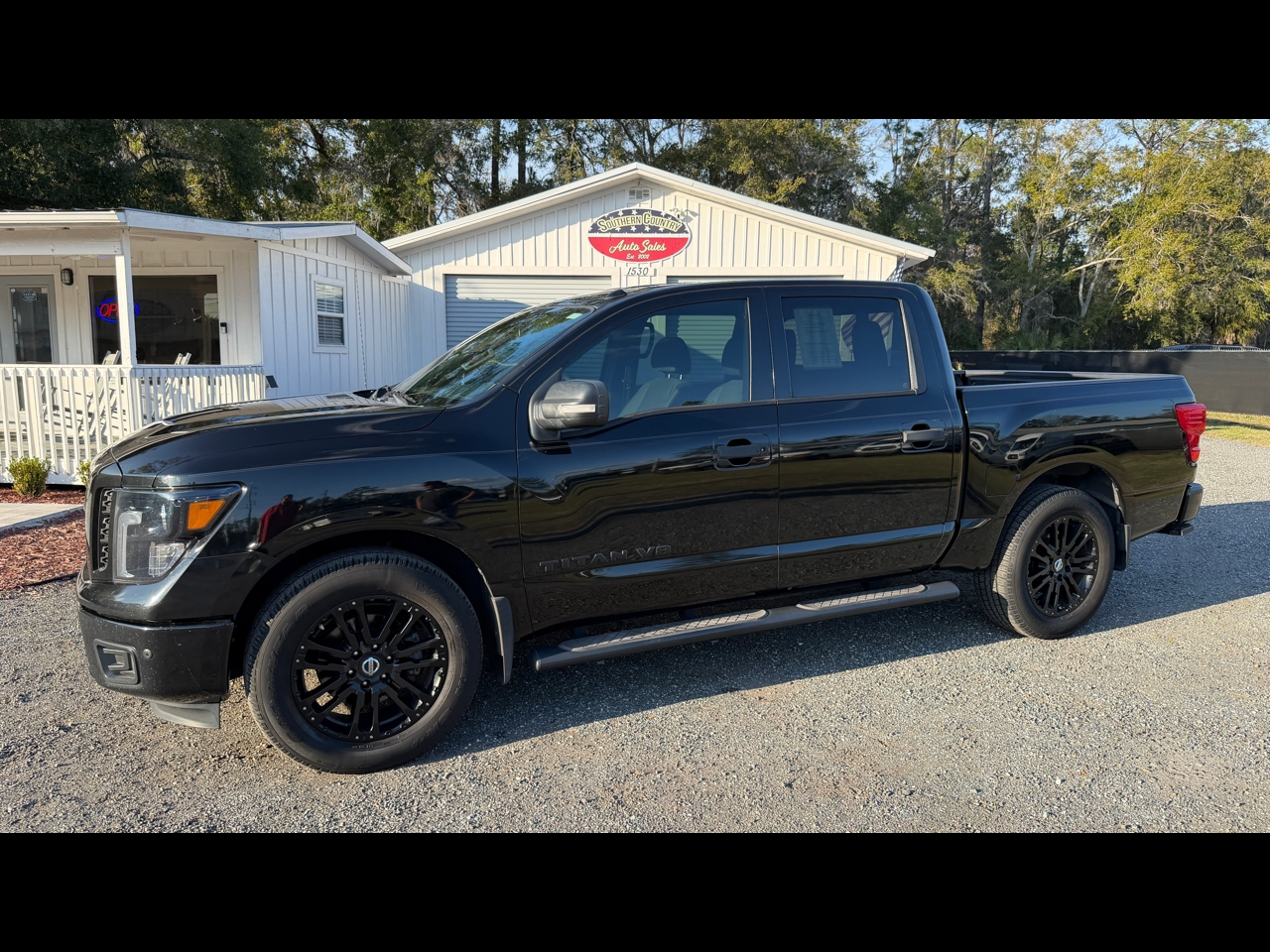 2018 Nissan Titan Platinum Reserve Crew Cab 2WD