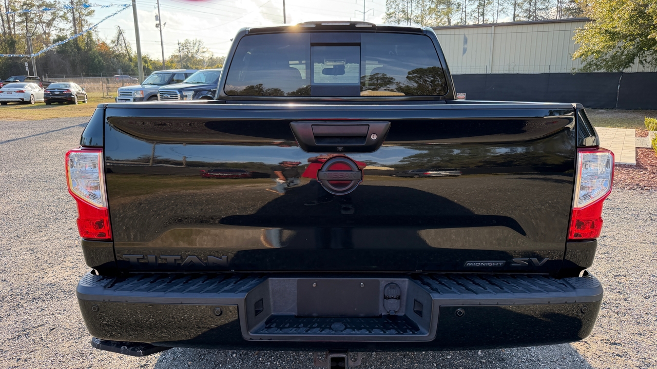 Nissan Titan Platinum Reserve Crew Cab 2WD 2018