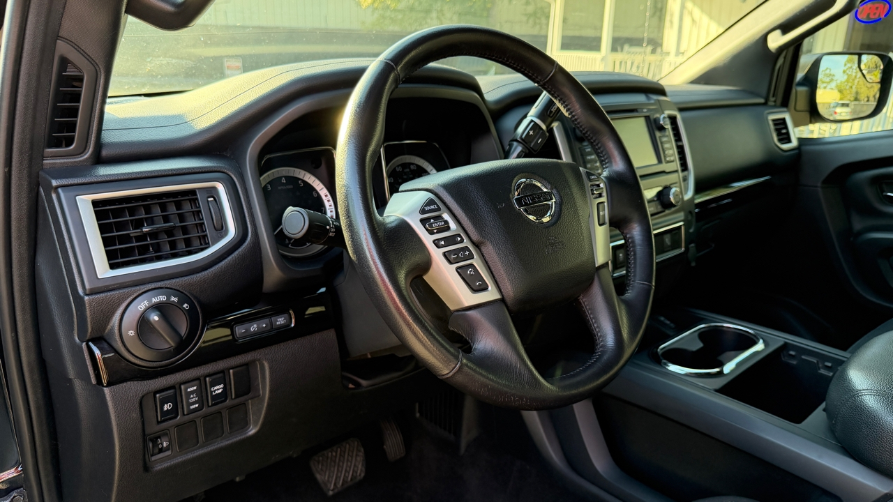 Nissan Titan Platinum Reserve Crew Cab 2WD 2018
